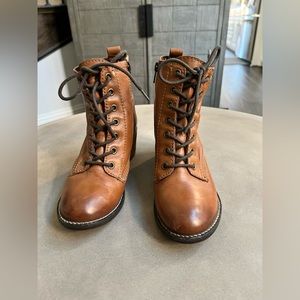 Dune London Ankle zip boot with Lace block heel size 6